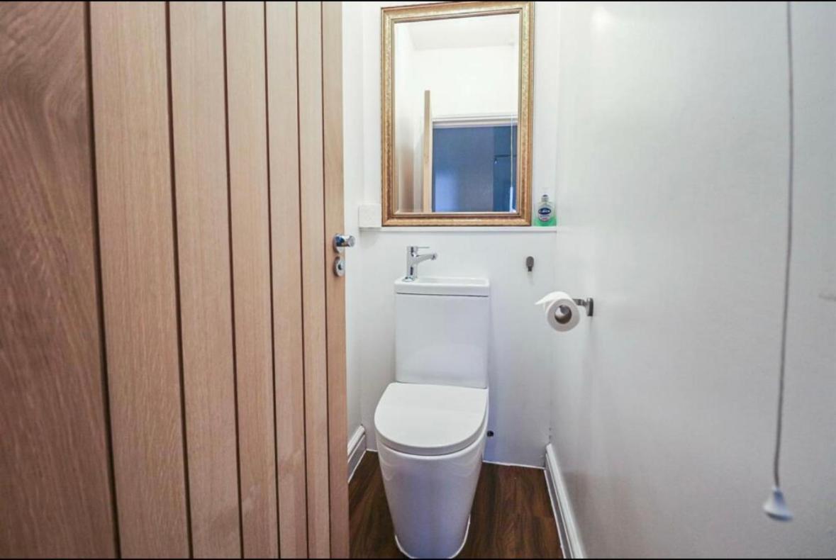 Spacious Victorian Birkdale Apartment With Garden 绍斯波特 外观 照片